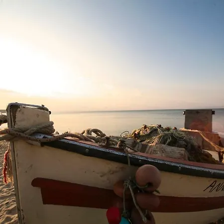 Luminous * Agía Triada